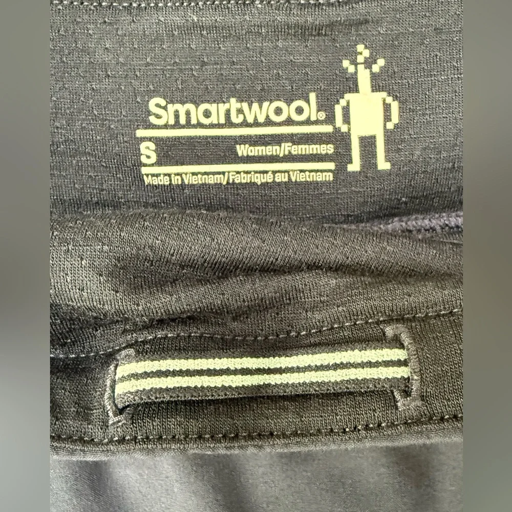 Smartwool Merino Sport Skort Skirt
Built In Shorts Navy Black Athleisure Small - Picture 8 of 8